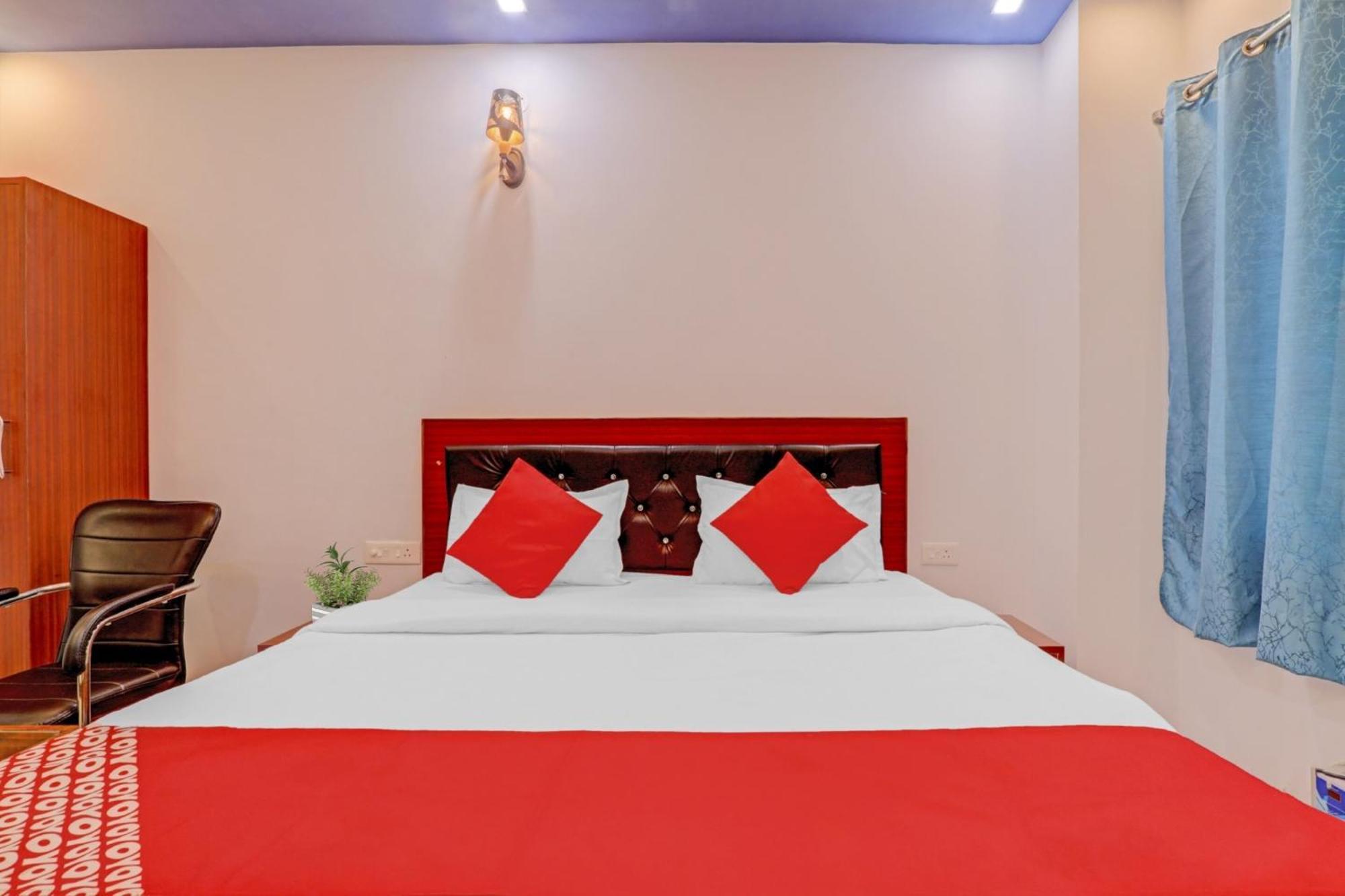 Hotel O Chauhan Palace ลัคเนา ภายนอก รูปภาพ